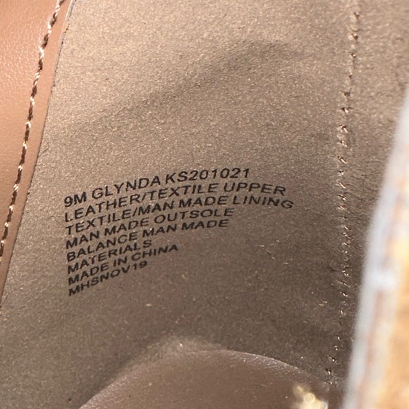 Kenzie Glynda Ankle Boot in Desert Sand Suede NEW - Picture 8 of 9